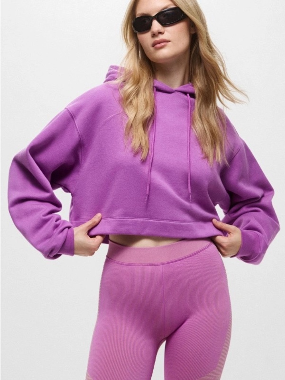 ALO Yoga bae hoodie in electric purple size M